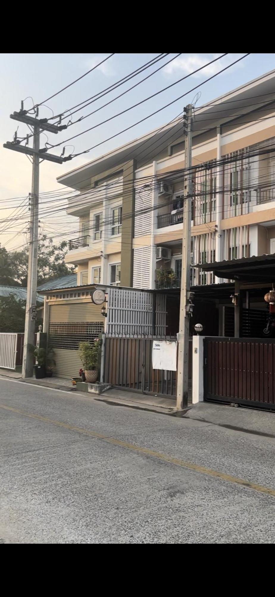 The European House Pattaya Bed & Breakfast Luaran gambar