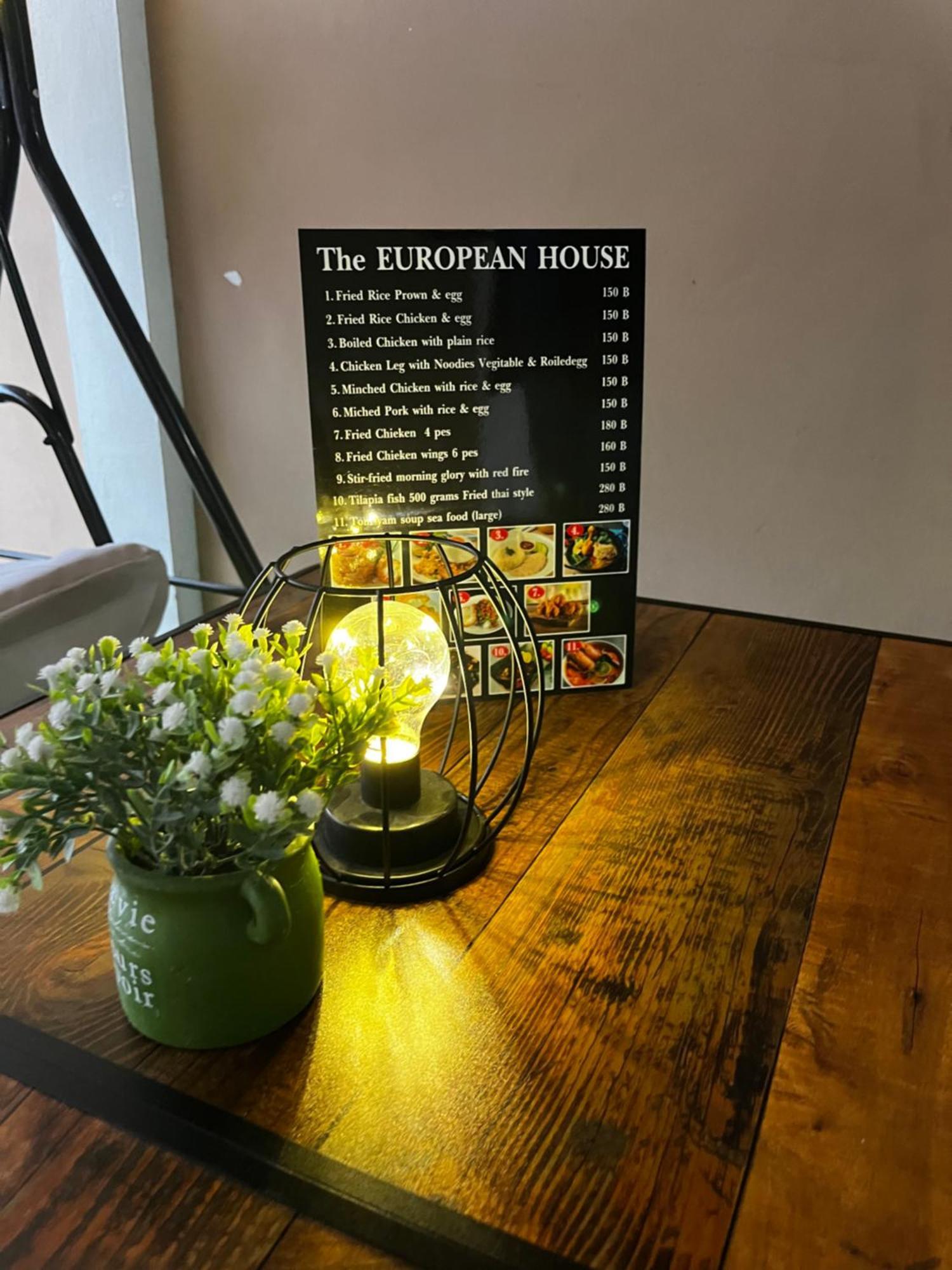 The European House Pattaya Bed & Breakfast Luaran gambar