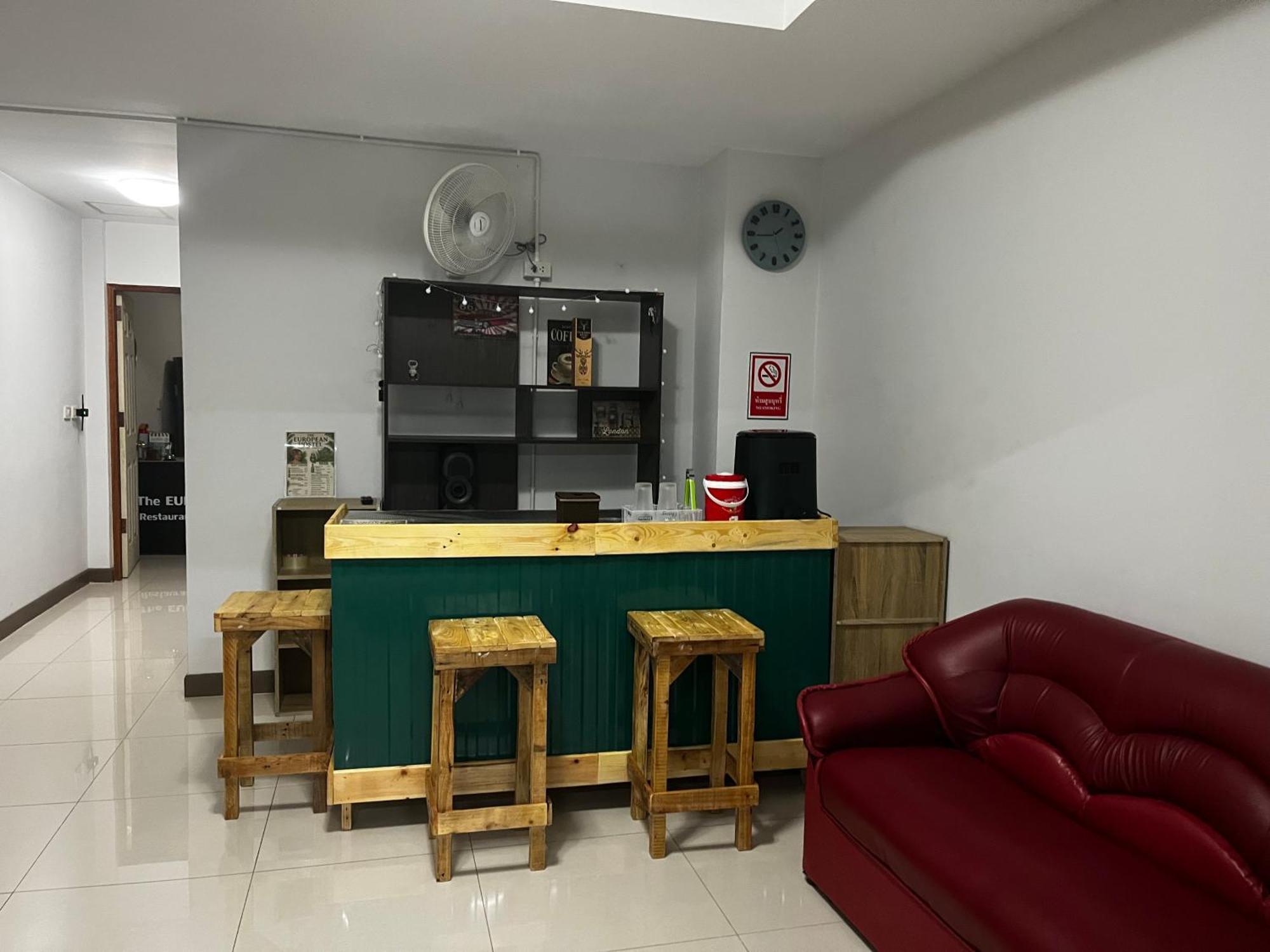 The European House Pattaya Bed & Breakfast Luaran gambar