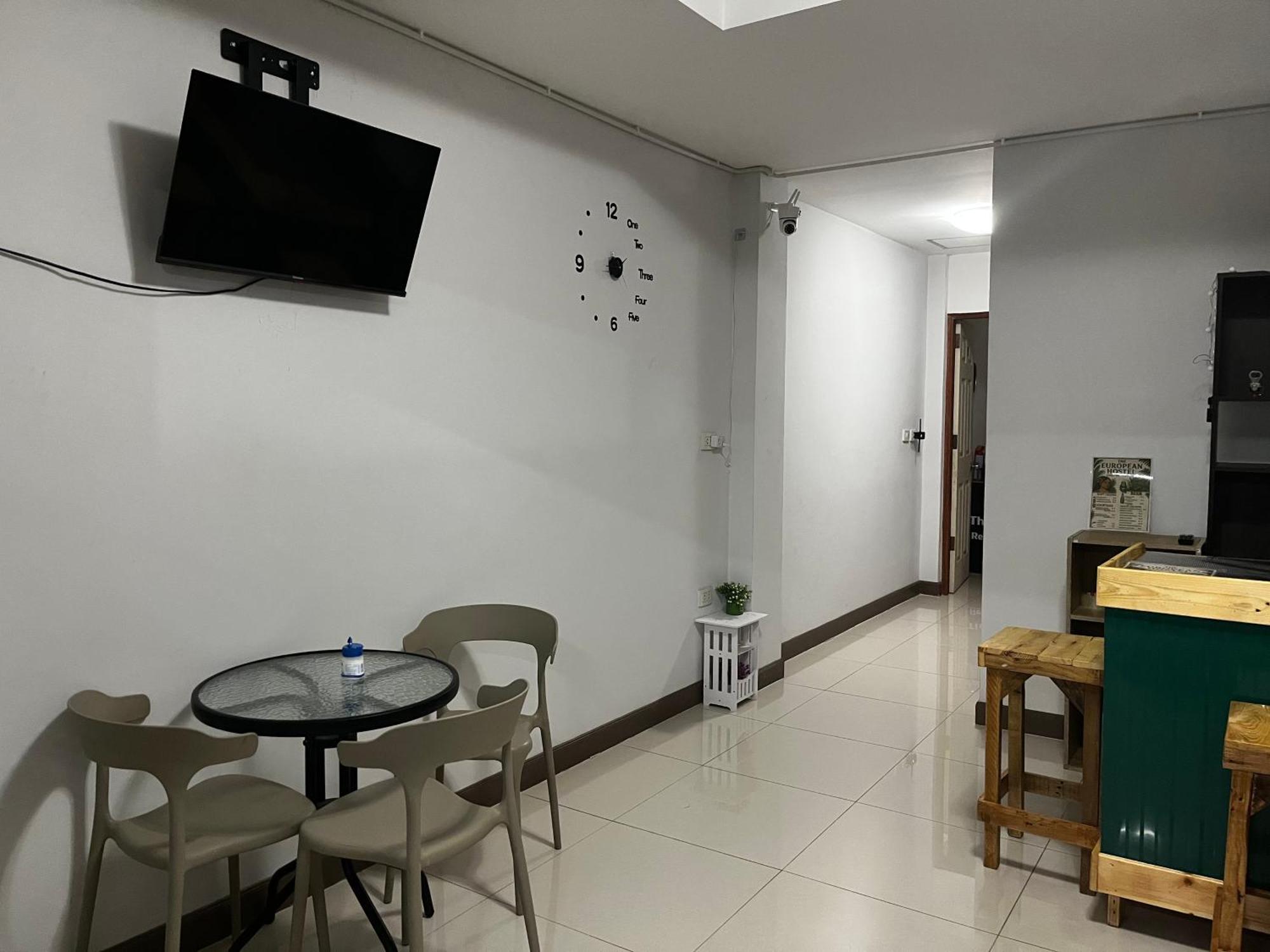 The European House Pattaya Bed & Breakfast Luaran gambar